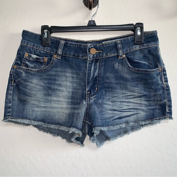 Indigo Rein Super Stretchy Jean Shorts - Picture 1 of 12
